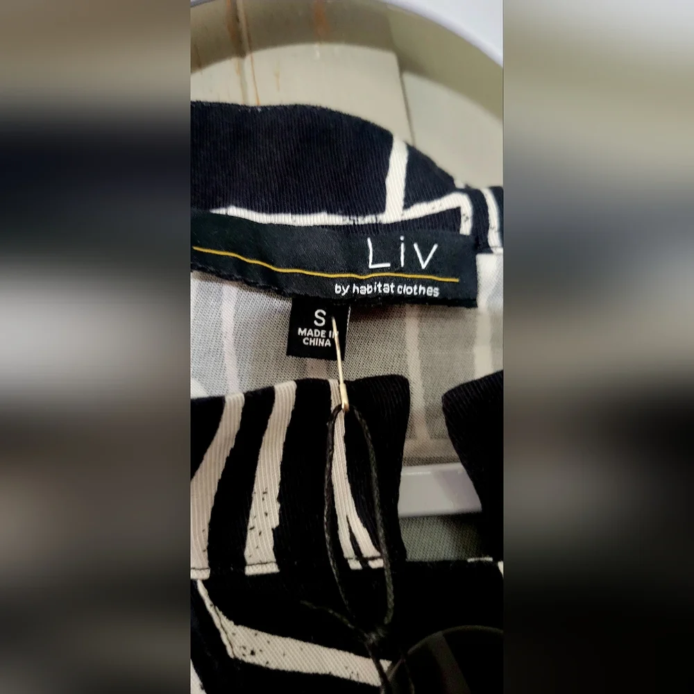Liv By Habitat Print Modern Jacket Small NWOT
